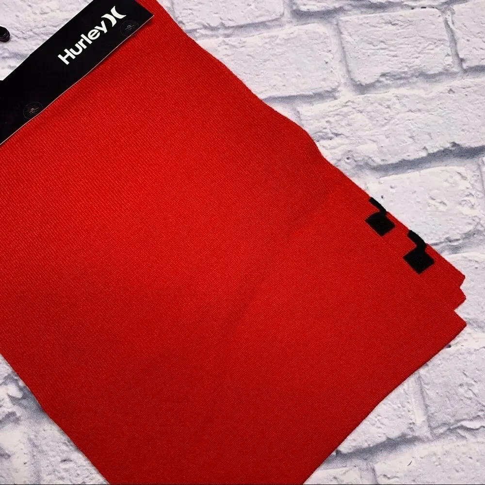Hurley New Yorker Beanie and Scarf 2-Piece Set in Red/Black